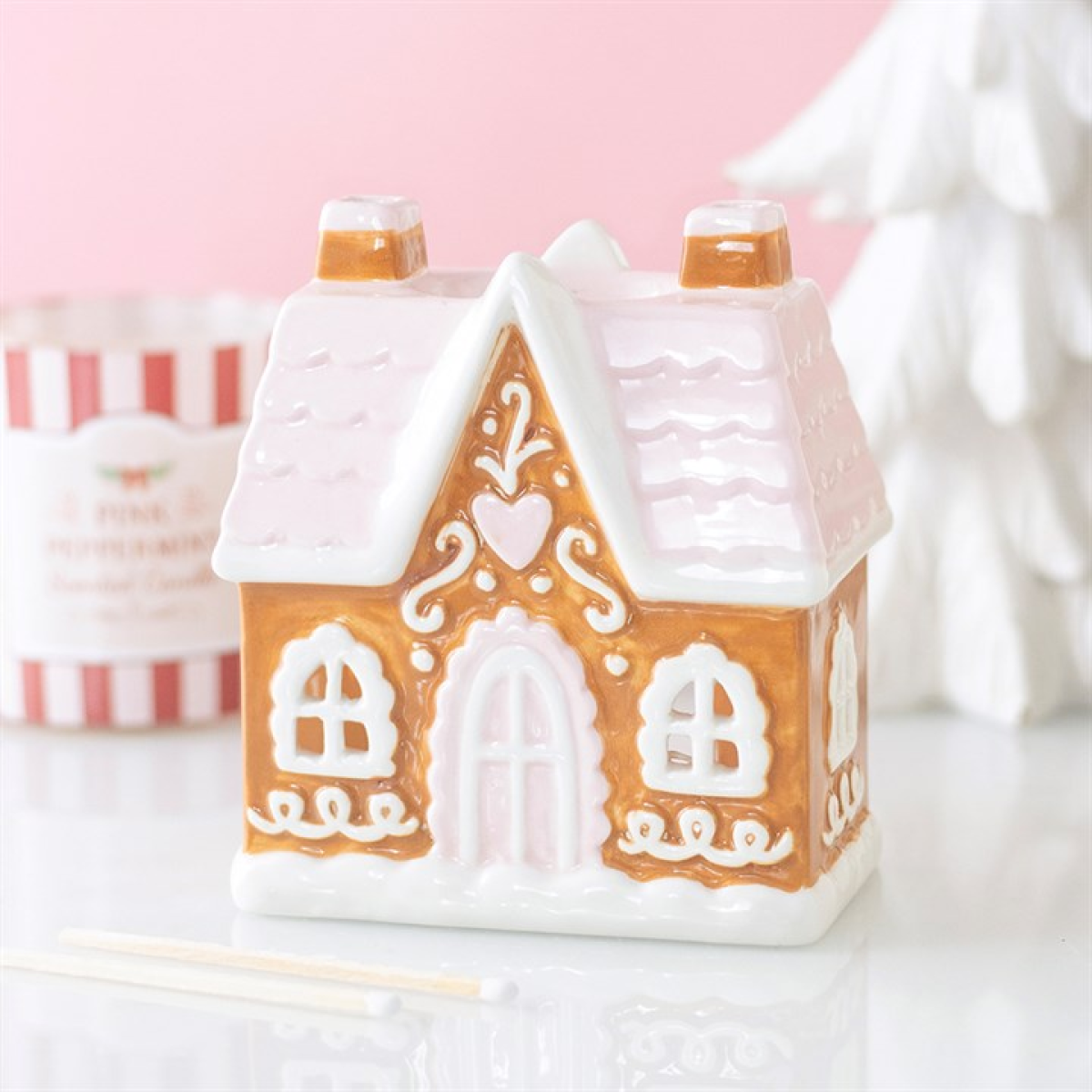 Sugarplum Gingerbread House Oil Burner and Wax Warmer
